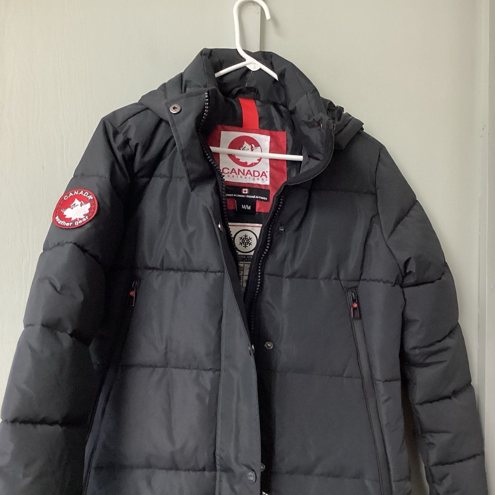 Canada Weather Gear Black Puffer Jacket Size Medium